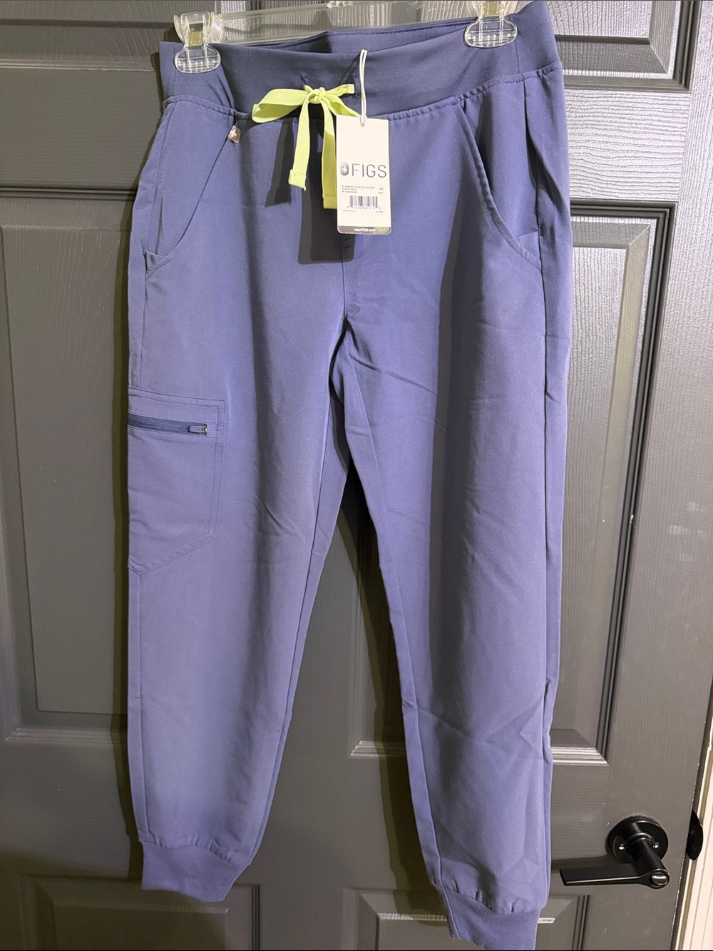 Figs-Zamora Women’s NWT Periwinkle Jogger Scrub Pants with Lime Drawstring XS
